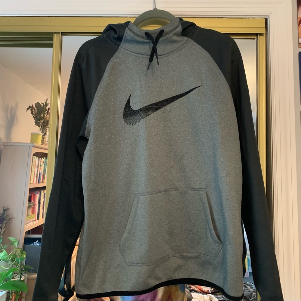 Nike hoodie sweatshirt, size large